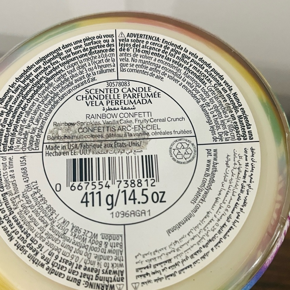 Bath & Body Works Rainbow Confetti Candle - Picture 3 of 3